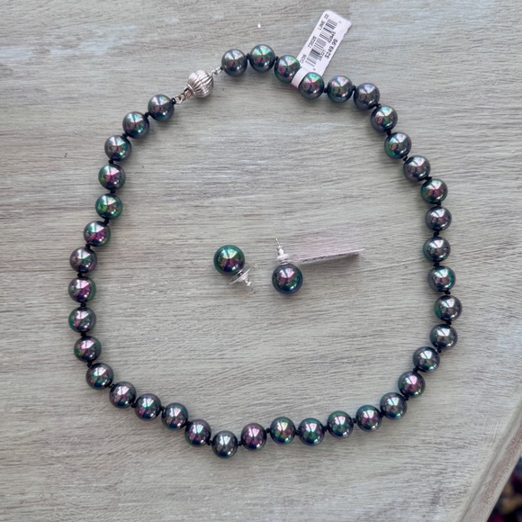 NWT Genuine Gray / Blue Shell Pearl Necklace & Sterling Silver Earrings Set - Picture 2 of 8